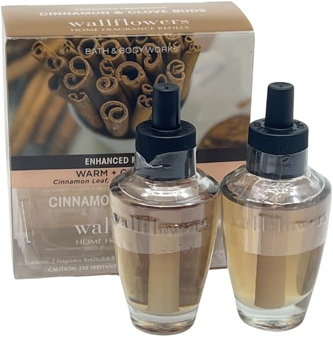 Bath & Body Works WallFlower Bulb Refills - Cinnamon & Clove Buds - Four Bulbs!