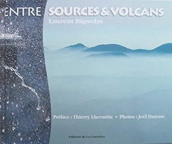 Paperback Entre Sources et Volcans Book