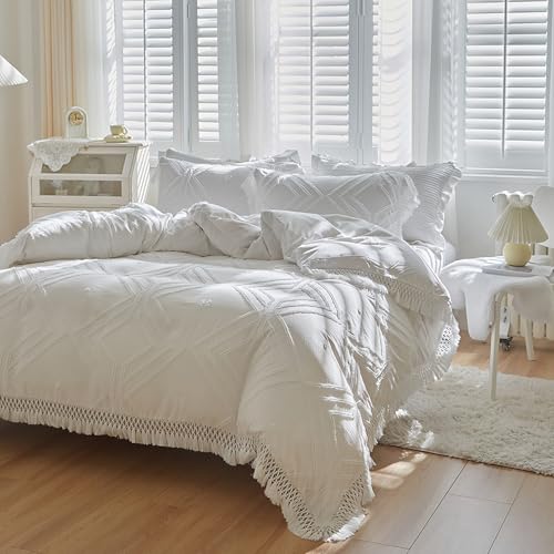Parure de lit blanche macramé pour relooker une chambre vintage
