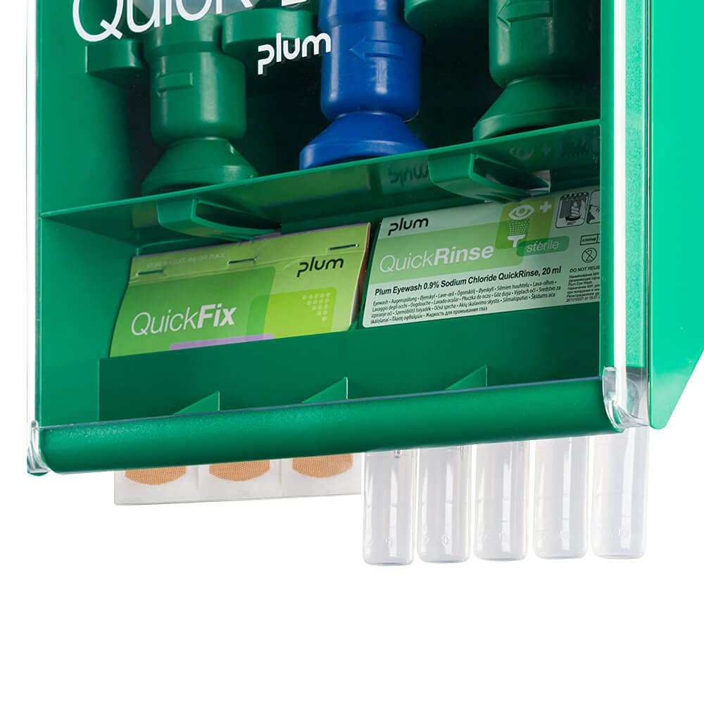 PLUM QuickSafe Complete Wandbox, mit Augenspülflaschen und Verbandmaterialien aus Kunststoff, Art.-Nr. 5174