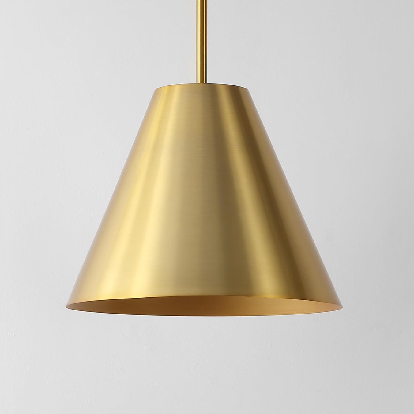 SAFAVIEH Lighting Collection Jenner Brass Gold Adjustable Pendant Hanging Light Fixture, Ideal for Dining Room, Kitchen Island, Entryway (LED Bulb Included)