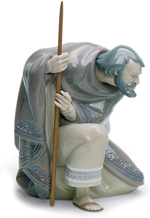 LLADRÓ Special Christmas Nativity Pack. Set of 3 Nativity Figures. Includes Virgin Mary Saint Joseph and Child Jesus. Porcelain Christmas Holy Family.