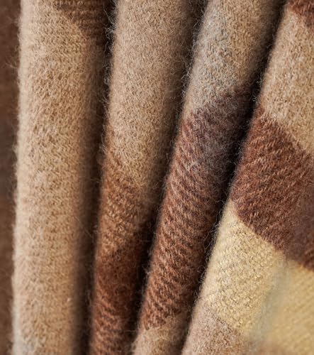 Women's Oversized Warm Shawls Vintage Ethnic Style Wrap Cape Scarf Shawl for Fall and Winter3