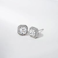 Vista 3 de Tienda Essentials Aretes de plata de ley chapados en platino o oro con circonita cúbica de elementos infinitos de corte Asscher