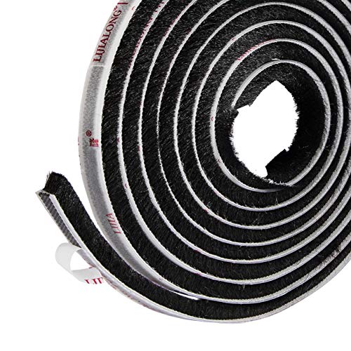 fowong Joint Brosse pour Porte Coulissante, Joint Adhésif de Poils Artificiel pour Isolation pour Fenêtre Baie Vitrée, 0,9 cm x 0,5 cm x 5M, Joint Durable Isolation Chaleur Bruit Vent, Noir Cover