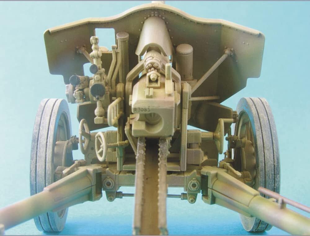 Amazon | AFVクラブ 1/35 LeFH18/40 10.5cm榴弾砲 プラモデル