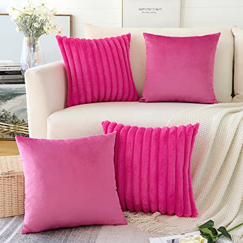 JOTOM Lot de 4 housses de coussin décoratives en fausse fourrure à rayures douces et confortables en velours pour canapé, sofa, chambre à coucher,...