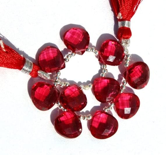 Quartz rouge facetté en cœur LKBEADS 12mm pour la création de bijoux artisanaux uniques