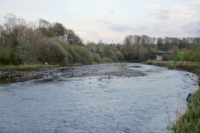 UK Photo Print A4 / 12"x8" Low Water Newton Stewart Stony river bed exposed as the tide is c2014