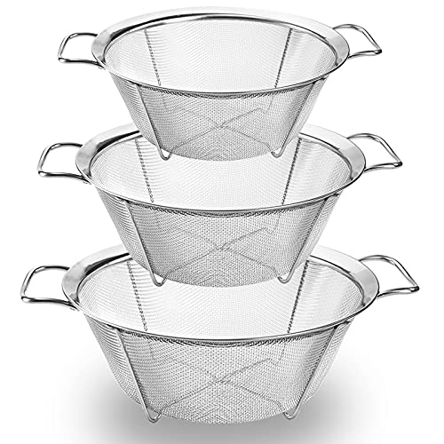 Dicunoy Set of 3 Stainless Steel Strainers and Colanders, Mesh Strainer Basket with Handle, Rice Strainer,Stackable Mesh Footed Colander for Rinse Food, Fruit, Vegetable, Strain, Drain (2.8/3.4/5.7L)