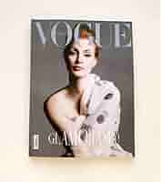 女性情報誌 Vogue Greece Magazine December 2021 女性情報誌 Vogue Greece Magazine December 2021 Vogue Greece