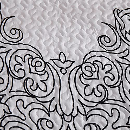 Kindred Home 3 Piece Quilt Set Spring Lace Pattern Soft Microfiber Lightweight Coverlet Bedspread Summer Comforter Set Bed Cover Blanket for All Season (6DLight Gray, Queen)