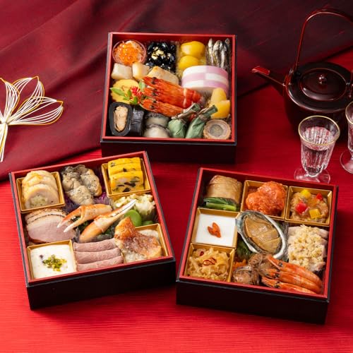 〈ホテルオークラ〉和洋中おせち三段重の商品画像