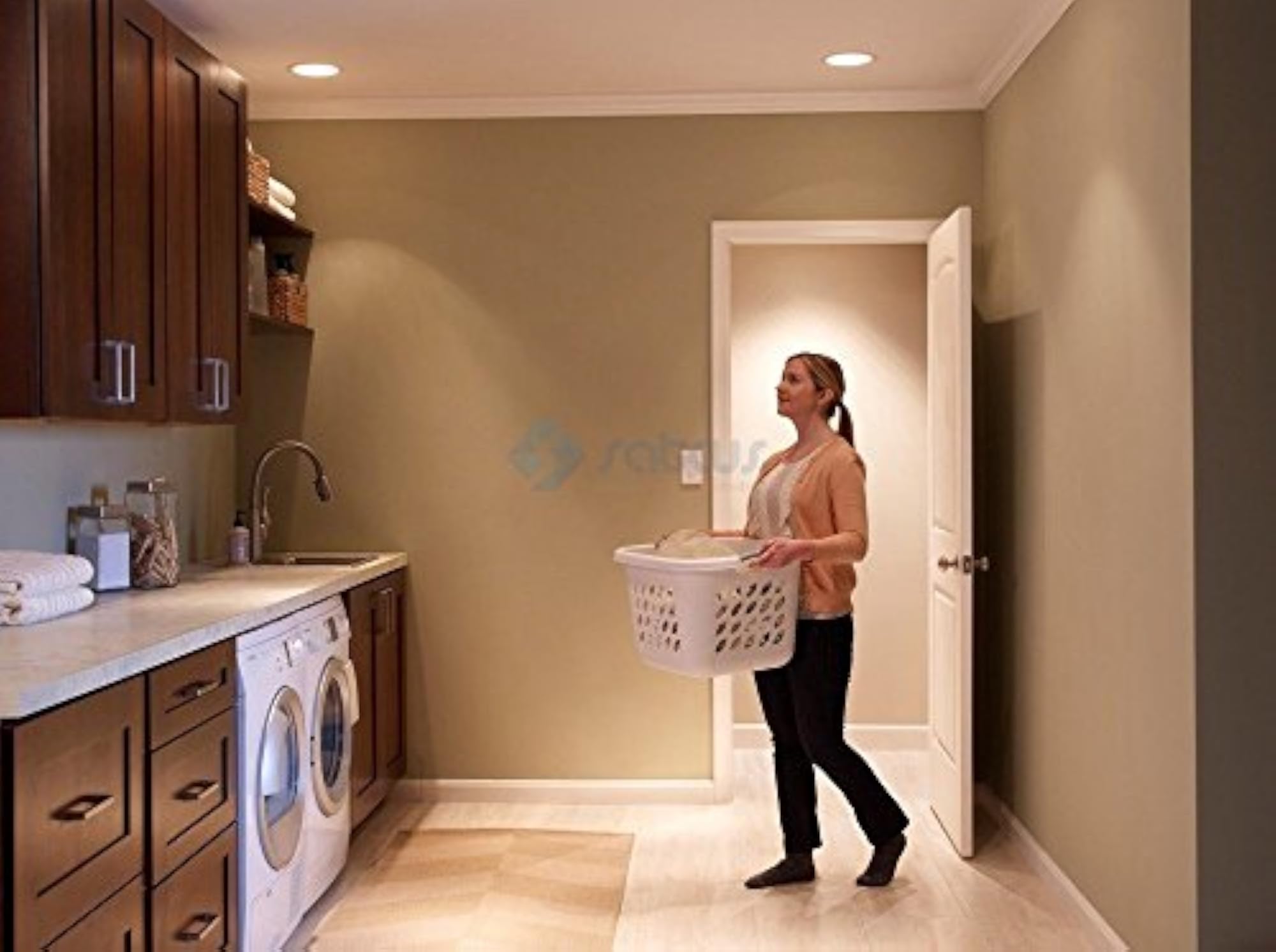 PIR Sensor Motion Detector, Wall Mounted