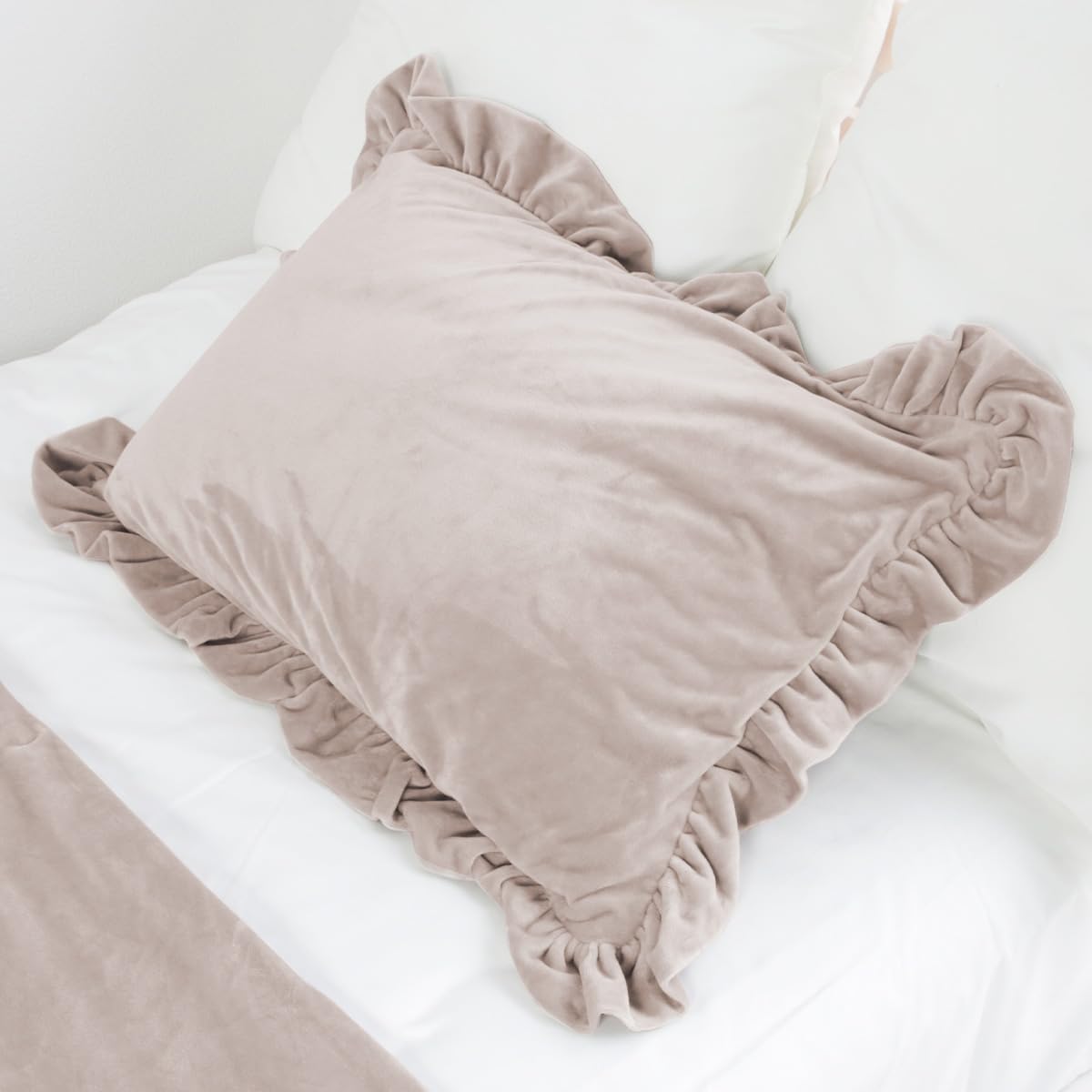 Amazon｜システムK 枕カバー 【上品な肌触りで快眠へと導く】 虜になる 