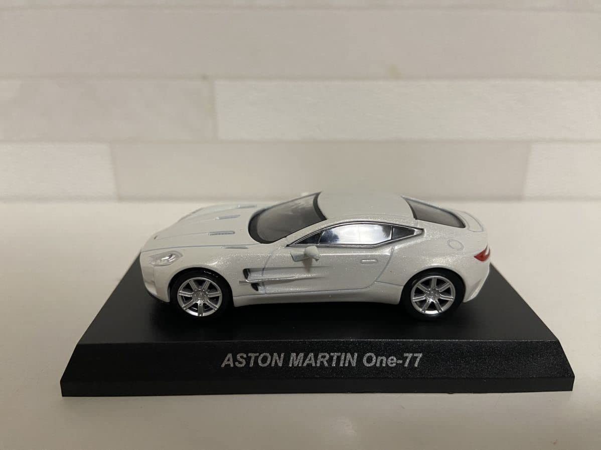 1/43 スパーク　アストンマーチン　One-77　ミニカー　ホワイト 1/43 スパーク アストンマーチン One-77 ミニカー ホワイト