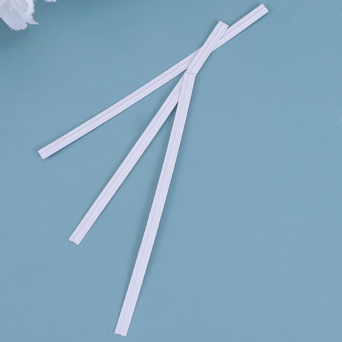 Didiseaon Filo di Ferro Rivestito in Carta Bianco 10cm per Legare Sacchetti Alimentari e Confezioni, Non Facile da Rompere, Sicuro per Imballaggi Alimentari e Panetterie, Confezione da 1000