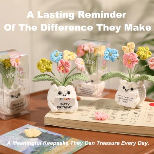 Forget-Me-Not Crochet Flower Potted Plant Gift - Image 4
