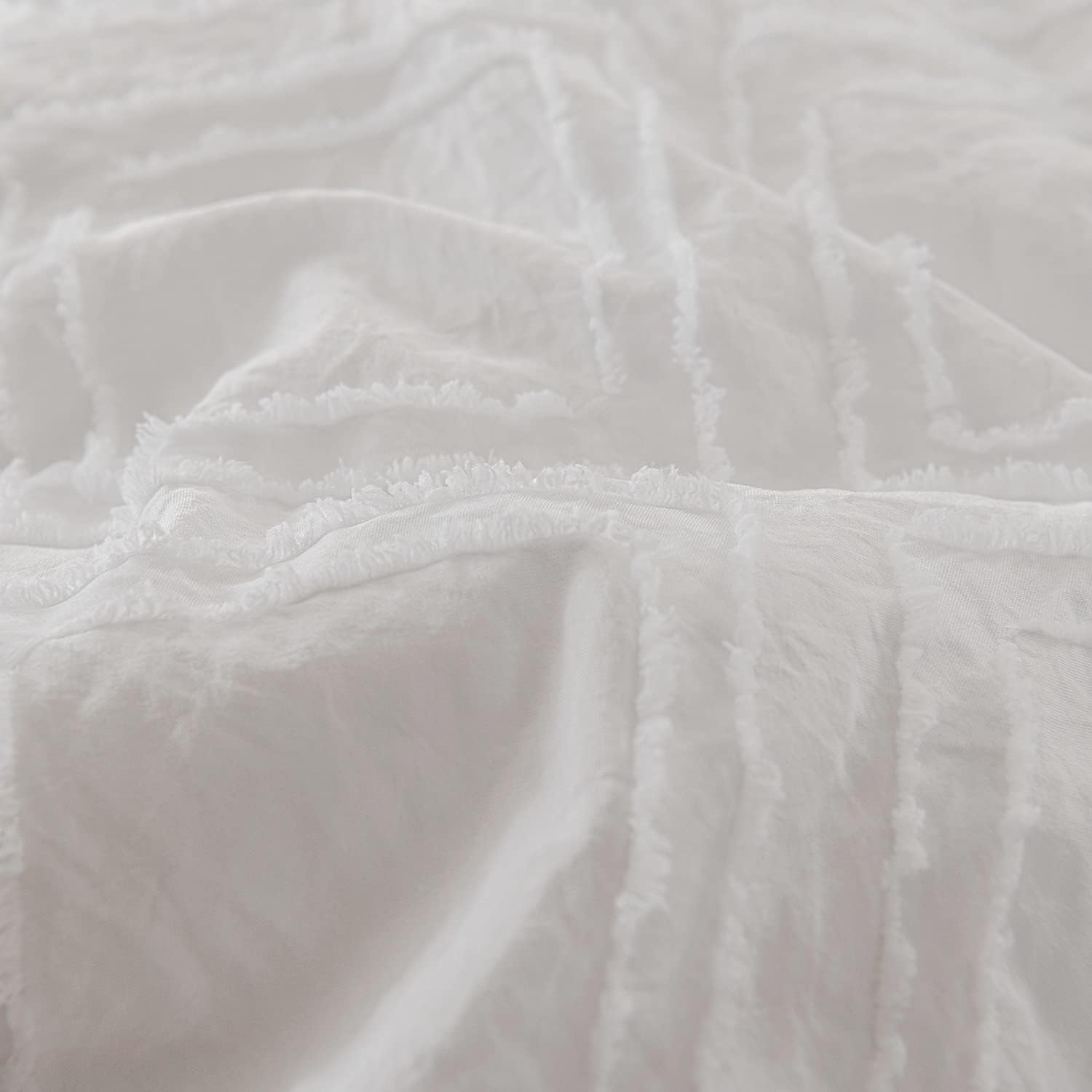 SLEEPBELLA Queen Size Comforter Set Diamond Tufted Design, Lightweight Microfiber Bedding Set, Soft and Fluffy Queen Bed Comforter for All Seasons, White : Home & Kitchen