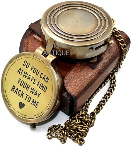 Brújula antigua grabada de latón con estuche de cuero - regalo personalizado para aniversario o cumpleaños miniatura 2