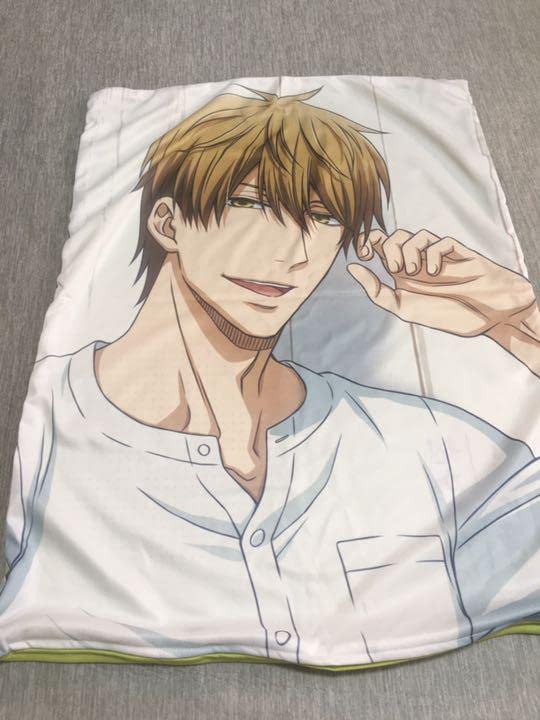 Amazon.co.jp: 抱かれたい男 に脅されています。 ビッグクッション 