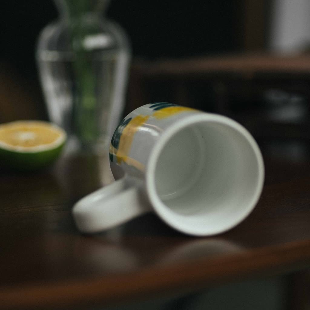 Kaffeetasse Japanischer Tasse Becher Keramik Handgemachte raue Töpferwaren Kleine gelbe Blume Frühstück Milchtasse Kleine frische Kaffeetasse Teetasse (Color : B)