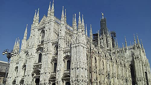 Glamorous Milan: Castles, Glitzy Boutiques and Oodles of Charm