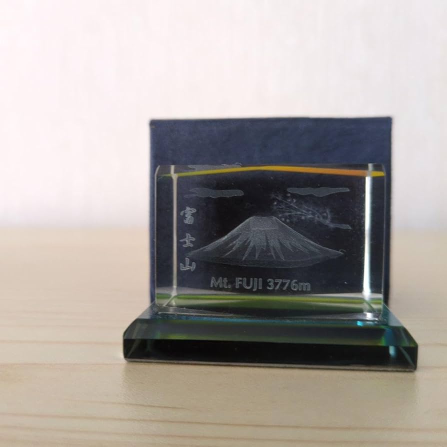 Amazon.co.jp: クリスタルガラス 彫刻置物 オブジェ富士山 姫路城 2個