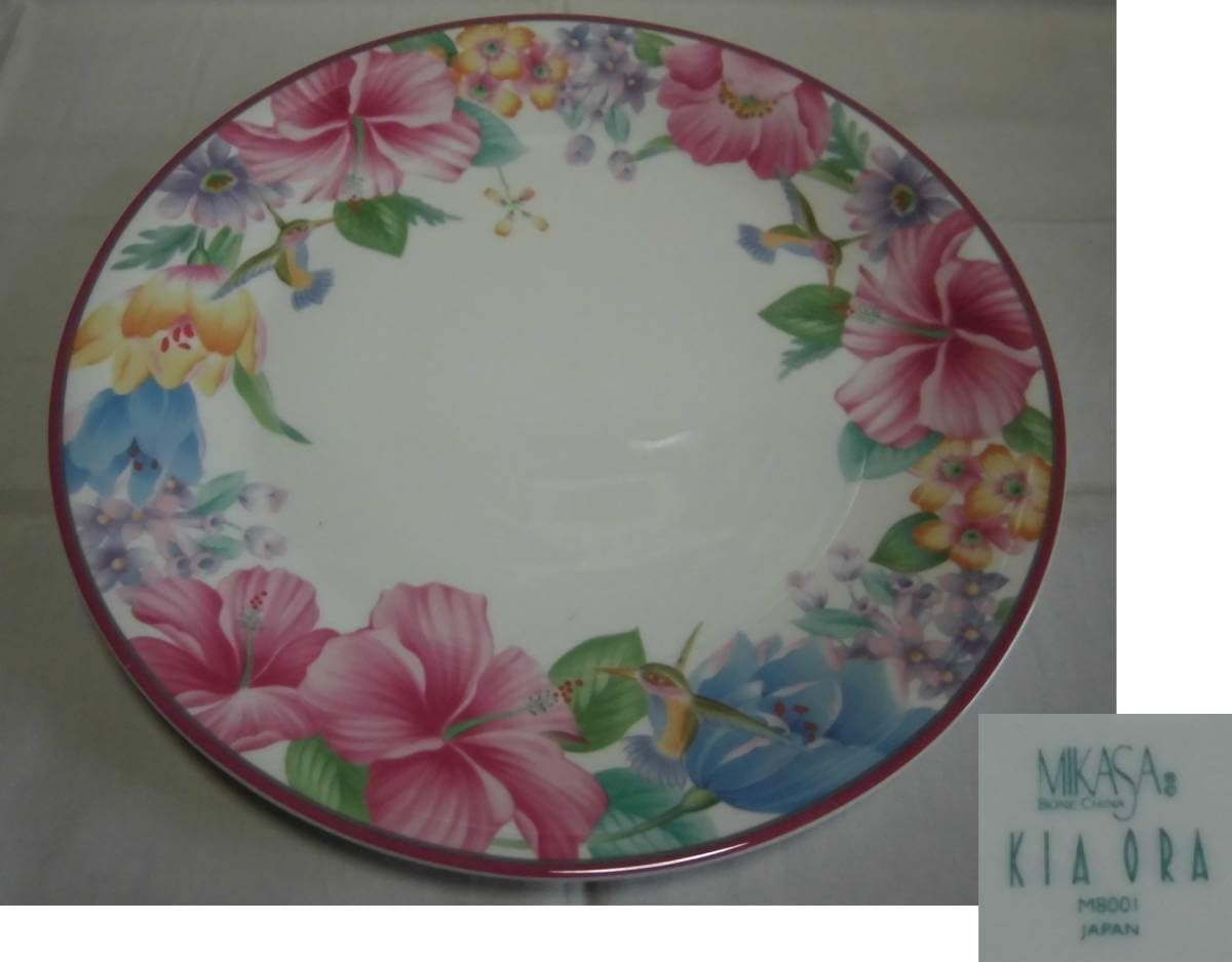 ミカサ クリスマス　ディナー皿　大皿 4枚セット　ポインセチア　ひいらぎ 2025年最新】mikasa 食器 クリスマスの人気アイテム - メルカリ