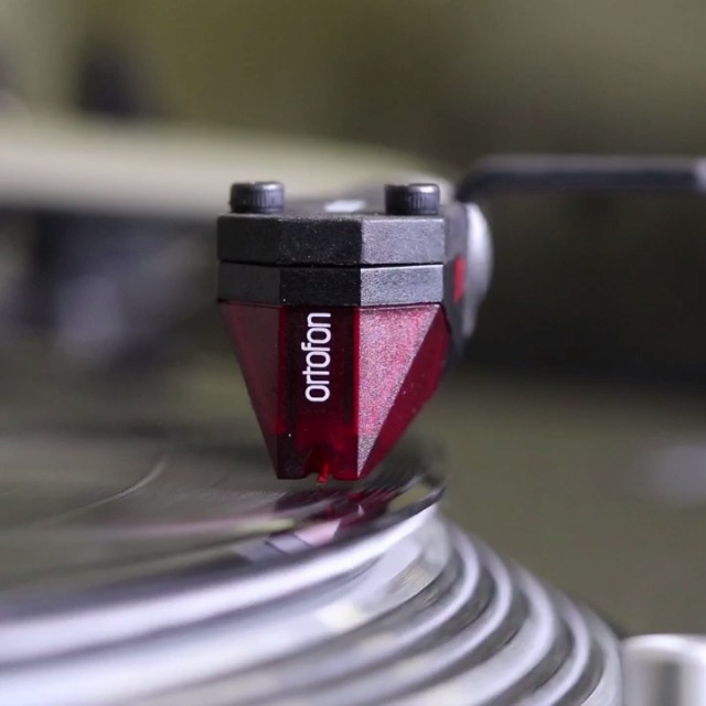 Amazon.com: Ortofon 2M Red Moving Magnet Phono Cartridge
