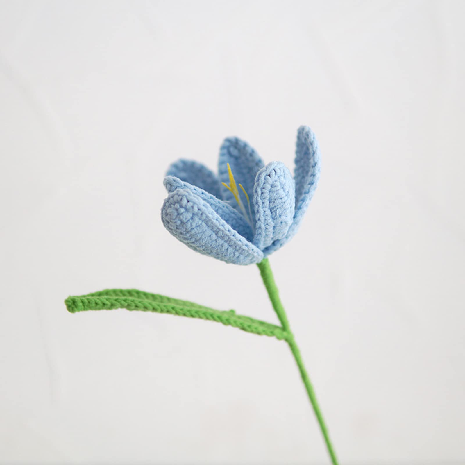 Nucelit Artificial Crochet Flower Handwoven Day Present Decoration for Children Girl Boys Bedroom Decoration Crochet Flower