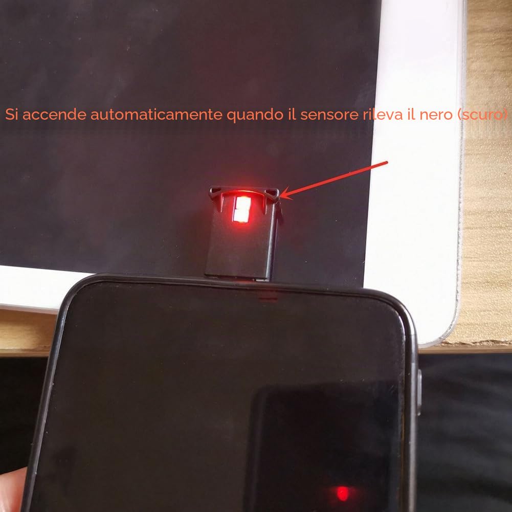 Mini Lampada USB-C RGB A 8 Colori &ndash; Flessibile, Luminosit&agrave; Regolabile, Per Auto, Laptop E Tastiera, Plug-and-Play, 2 Pezzi