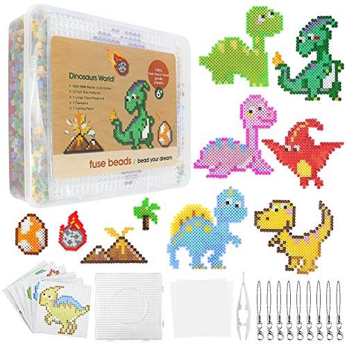 Homgaty 5000 Bügelperlen Dinosaurier Set, Steckperlen 5 mm Perlen mit Steckplatte, 18 Muster, Bügelpapier, Anhänger und Zubehör zum Basteln Handwerk für Kinder Geschenk Cover