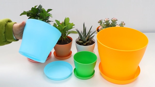KAHEIGN 8 Pezzi 14cm Vasi per Piante in Plastica Colorati, Vasi da