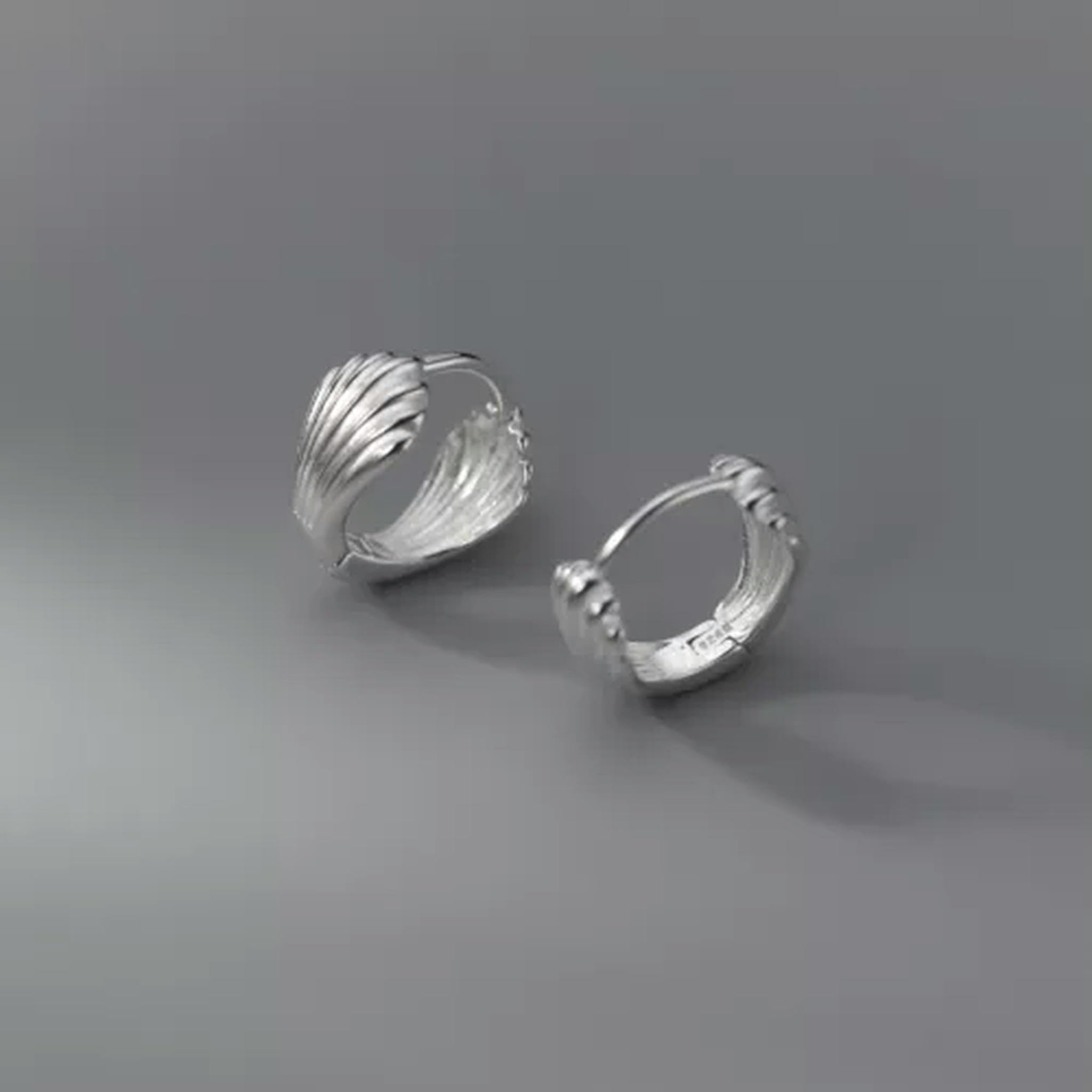 Créoles Coquillage en Argent 925 : l'élégance marine durable pour femme
