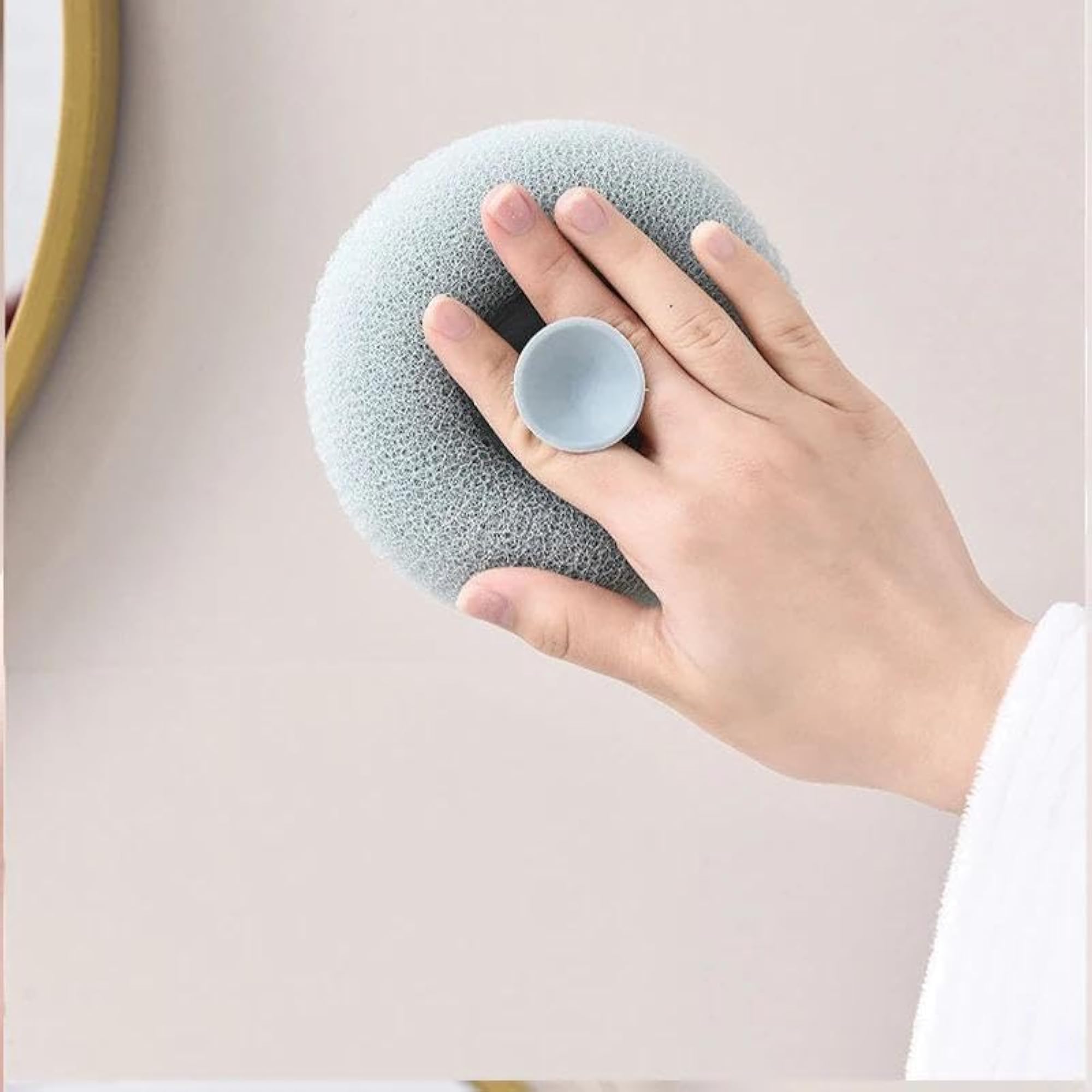 Mesh Loofah Body Scrubber & Massager with Central Handle