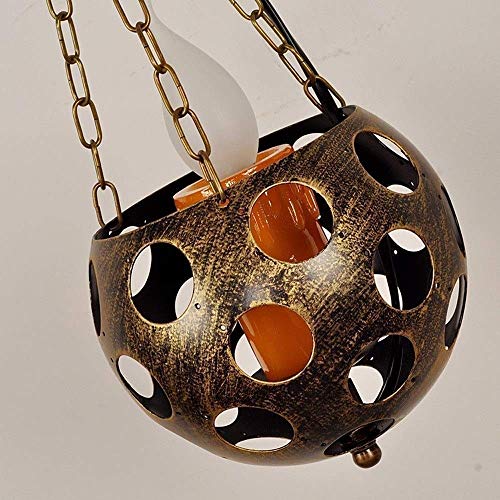 Chandelier E14 vintage résistant pour illuminer une table de ferme