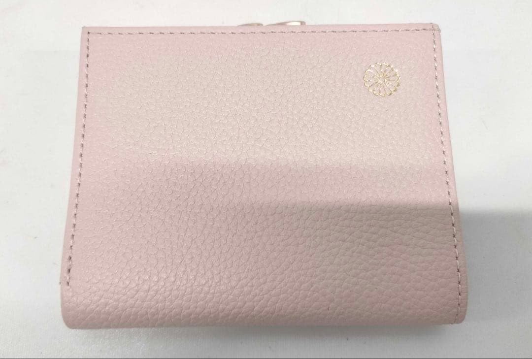 Amazon.co.jp: 皇居財布 二つ折り がま口 ピンクベージュ : ファッション