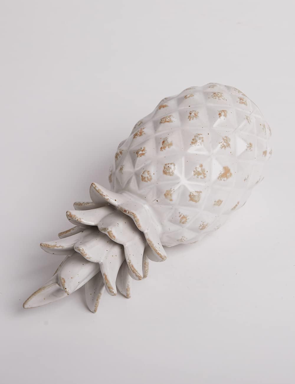 HAUCOZE Pineapple Statue Decor Fruits Sculpture Gifts Home Arts Ceramic Figurine 9.1 inch