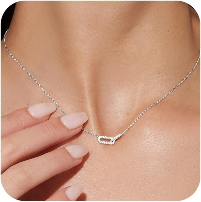 Freekiss Gold Pendant Necklace for Women, Dainty Diamond Necklaces for Women Simple 14K Gold Plated Paperclip Choker Necklaces Cute Minimalist Open Oval Necklaces Gold Jewelry for Women Gifts