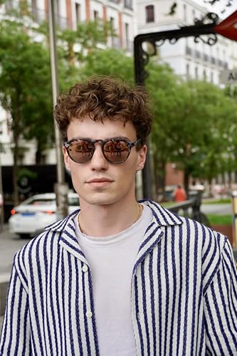Image of Hawkers Warwick - Sunglasses Womens and Mens - Trendy Sunglasses - 100% UV400 Protection