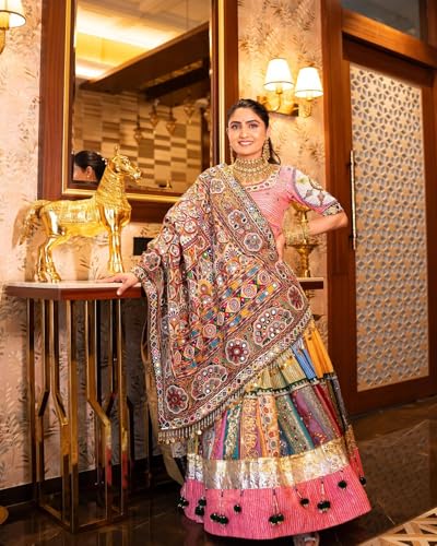 Indian Ready to wear Navratri Chaniya Choli for Women Digital Print Flared Lehenga with Stitched Blouse3