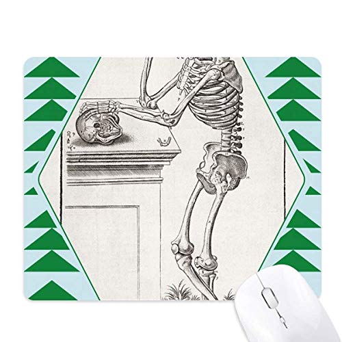 Tapis de souris squelette et pin vert pour personnaliser votre bureau de télétravail