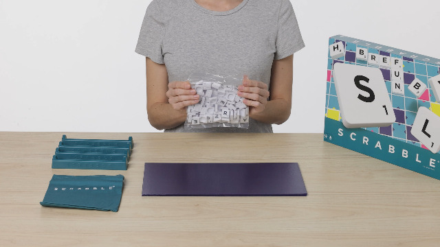 Mattel Scrabble, il Gioco da Tavola delle Parole Crociate, Divertimento