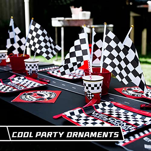 Mini drapeau à carreaux noir et blanc pour départ de course