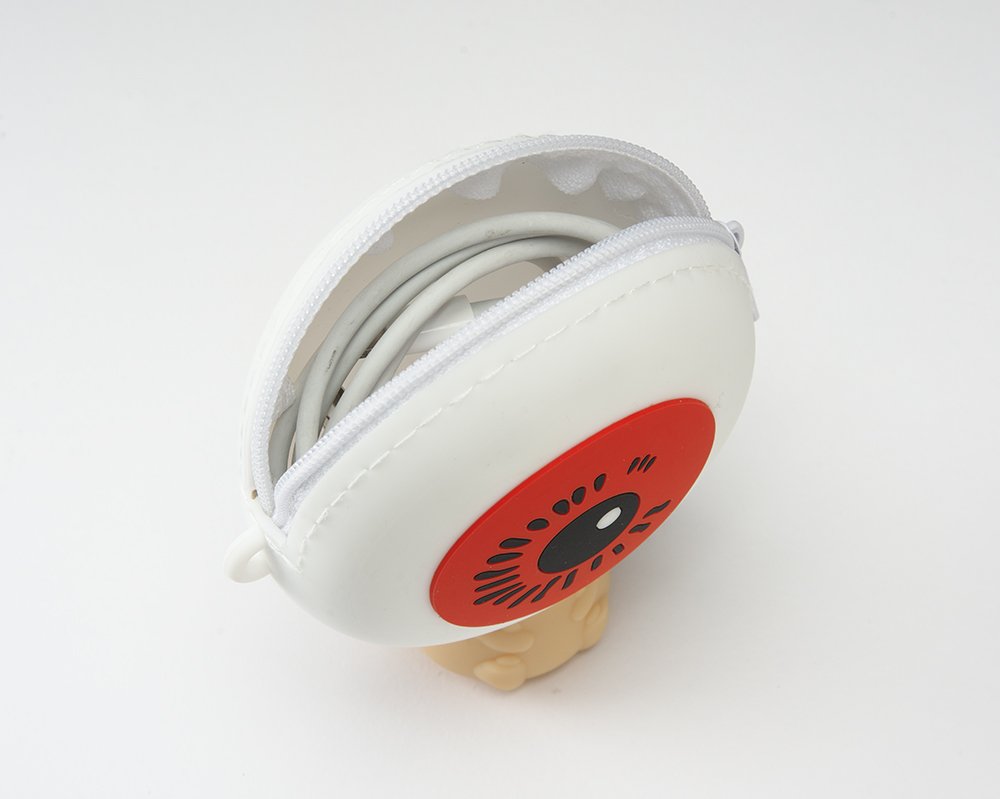 Amazon.co.jp: ゲゲゲの鬼太郎 シリコンポーチ-目玉おやじ- : おもちゃ