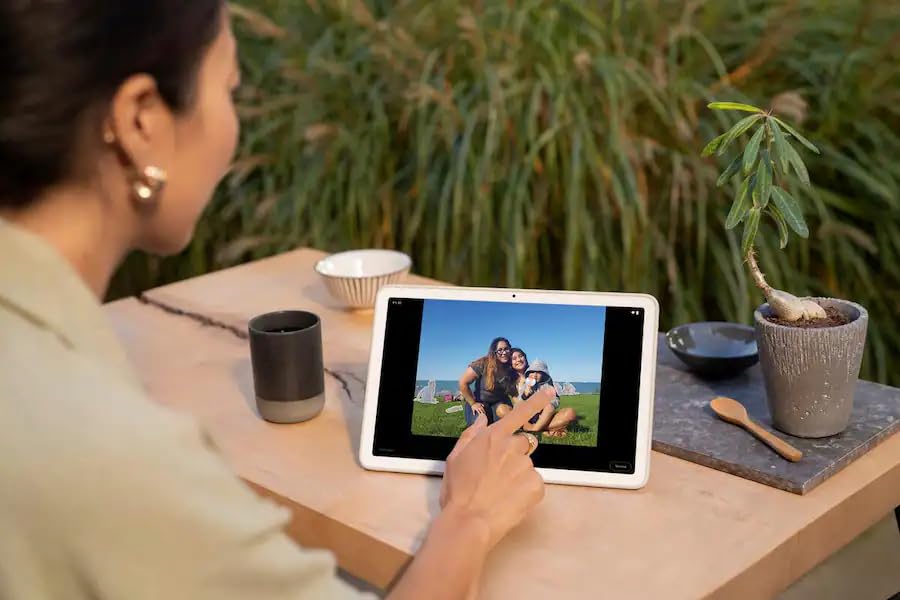 Image of Google - Pixel Tablet - 11 inch Android Tablet - 128GB - WiFi - Porcelain