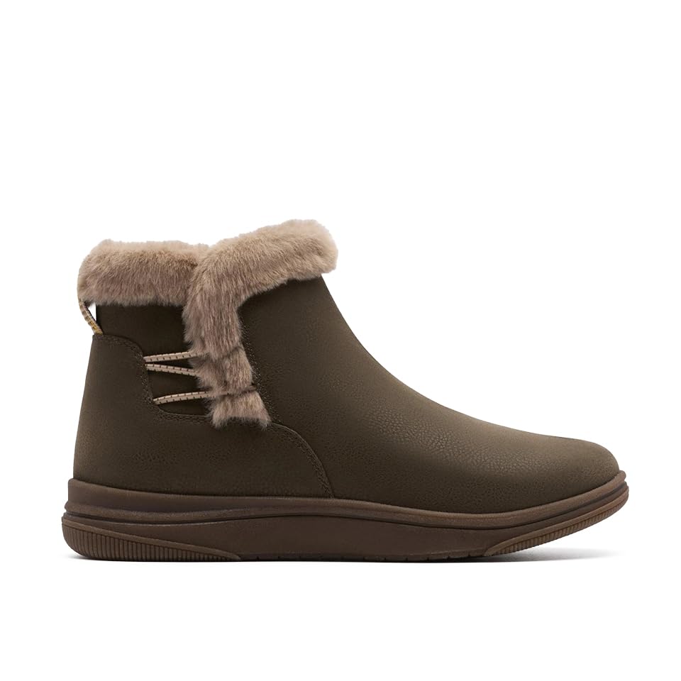 Clarks Women's Breeze Fur Ankle Boots