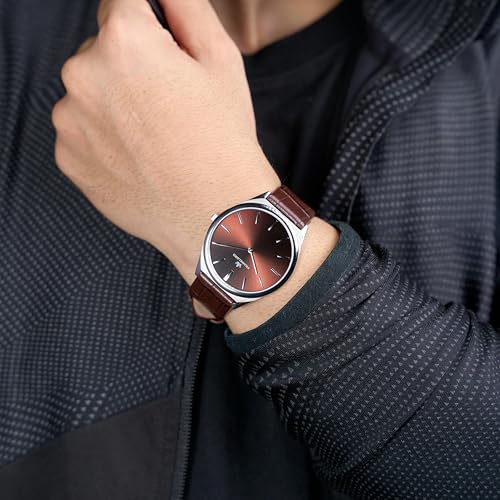 Image of Franklord Ultra-Slim Men's 5 mm Swiss Movement Dress Watch - 40 mm Case, Sapphire Crystal, 316L Stainless Steel with Leather Strap