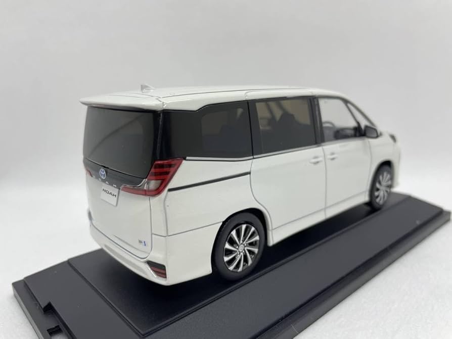 Amazon | 1/30 ミニカー ノア ミニカー NOAH 070 ホワイトパール